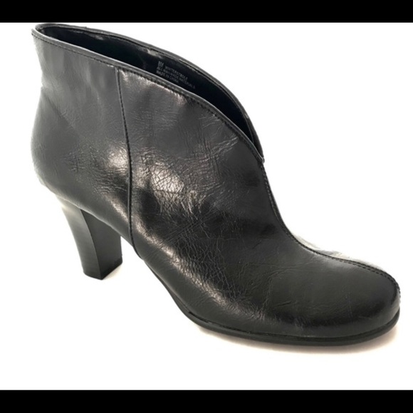 AEROSOLES Shoes - Aerosole Winterstrole Size 8